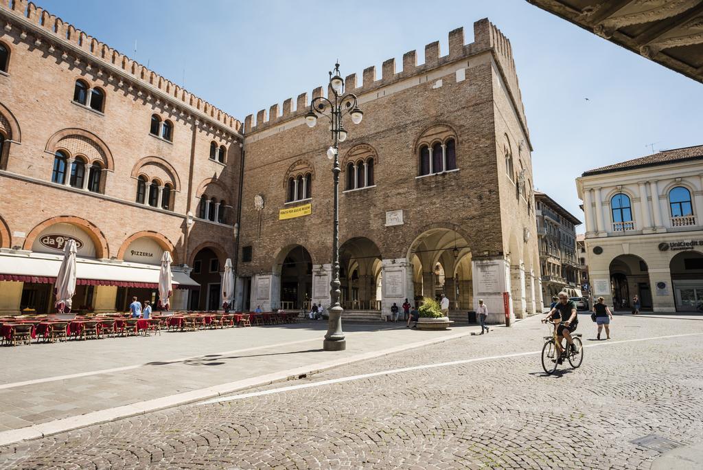 Myplace Piazza Dei Signori Apartments Treviso Ngoại thất bức ảnh
